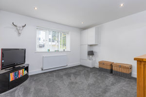 Higher Park Royd Drive